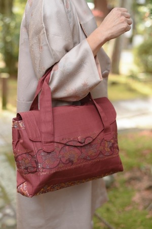 帯バッグ えんじ色 ポーチ付き