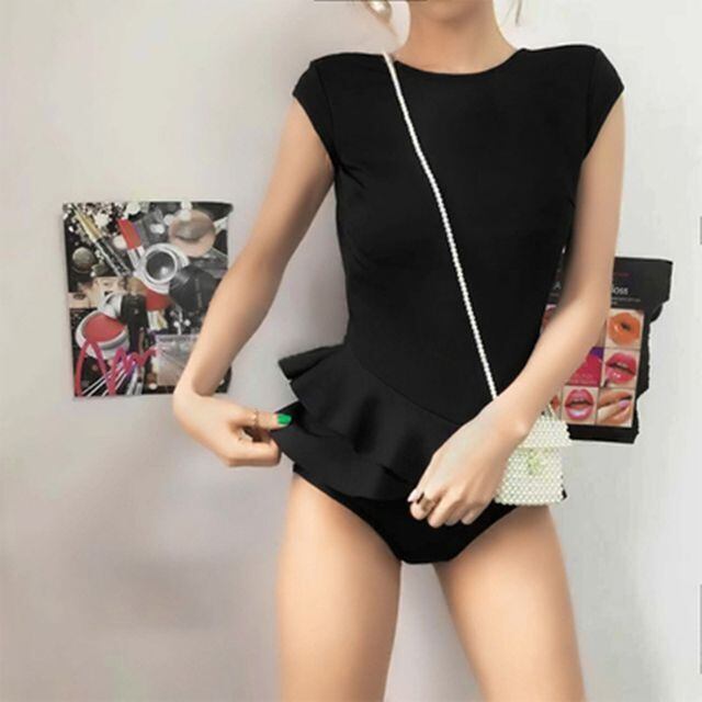 【予約販売】水着 レディース ワンピース ブラック ワイン 背中見せ フリル ビーチ リゾート スイムウェア こなれ感 お洒落 韓国 トレンドM/L/XL