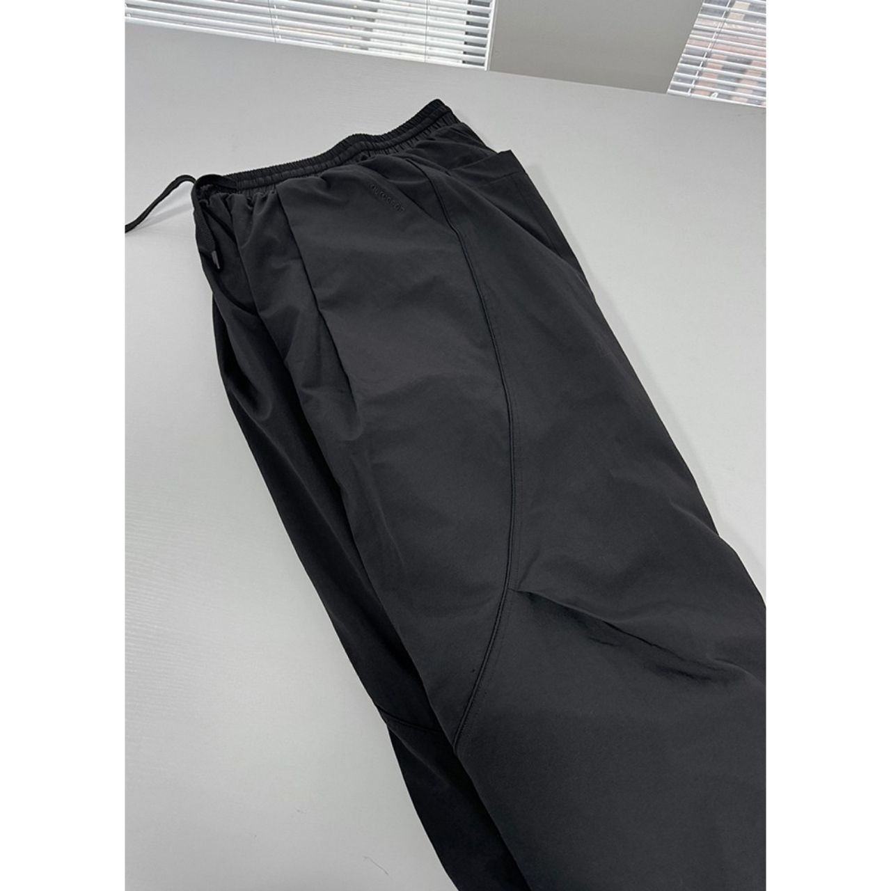 裏起毛グレービックシルエットパンツ　1097