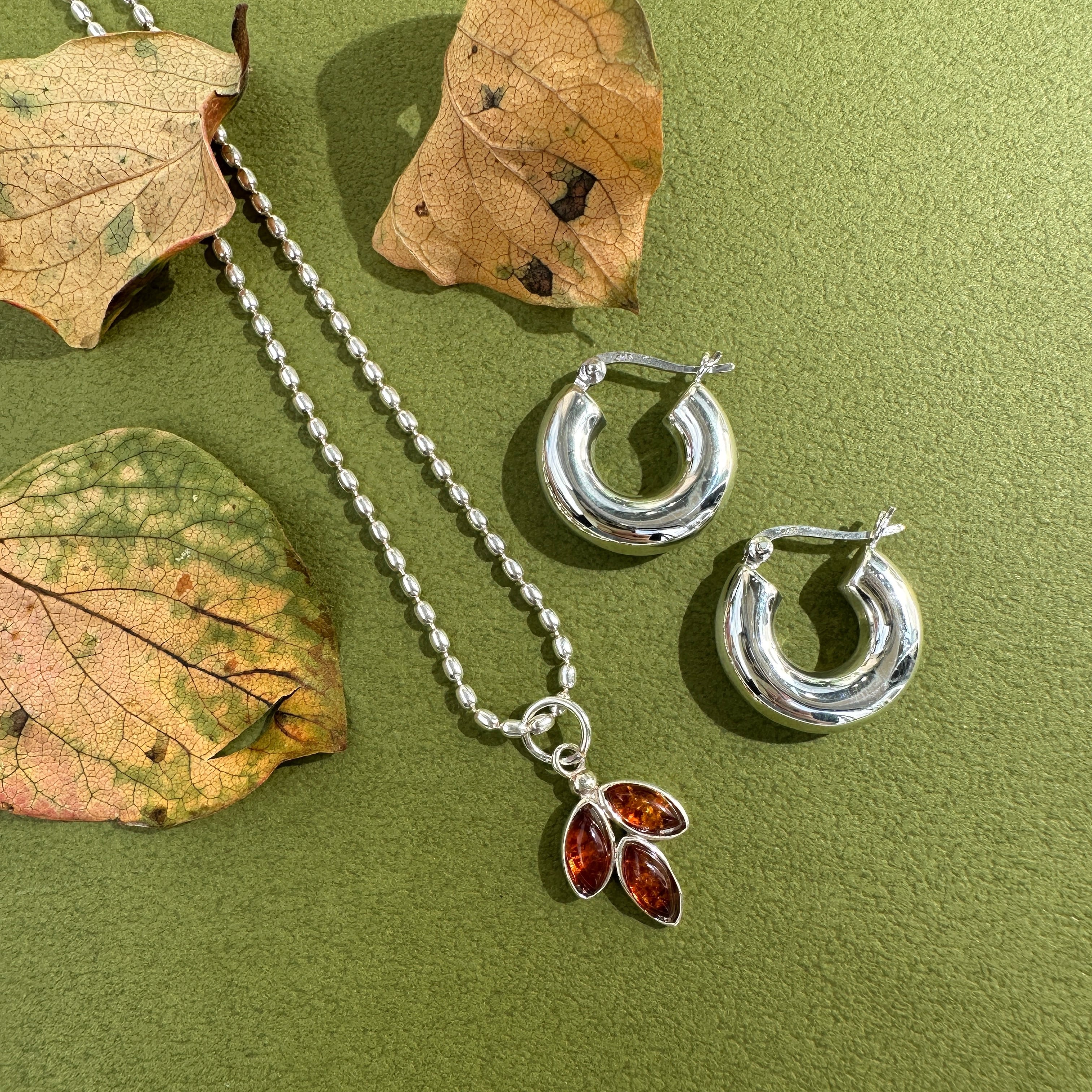 アンバー リーフ ネックレス 琥珀（こはく） | 【公式通販】鎌倉の