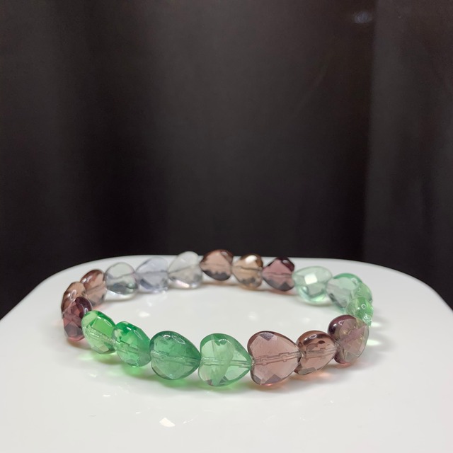 フローライトハートカットブレスレット