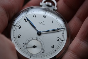 【OMEGA】1934年製 オメガ 『懐中時計 アールデコ・スタイル』 ブルースチール フルアラビア数字 変則針 裏スケルトン裏蓋 OH済み  / vintagewatch / pocket watch / hand winding