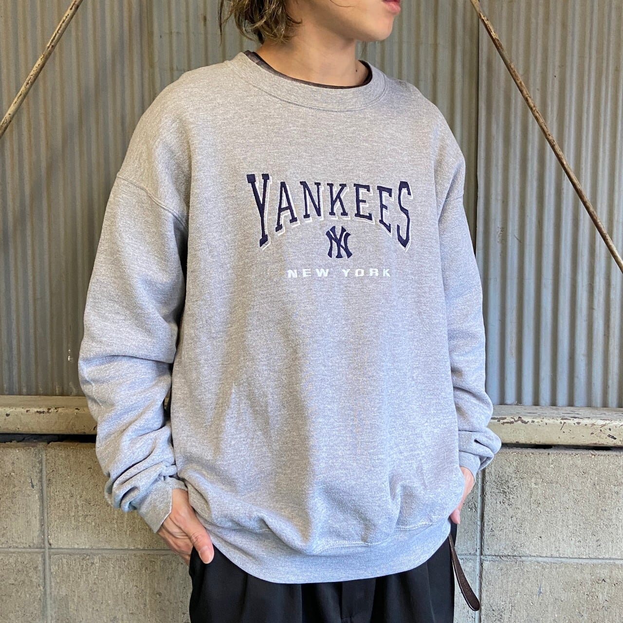 ヴィンテージ ニューヨークヤンキース チームロゴ刺繍 プルオーバー