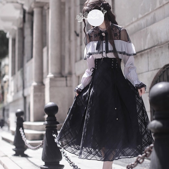 ロリィタ ブラウス ボウタイ付き クラロリ お嬢様 オープンショルダー 黒白 シースルー 胡桃木