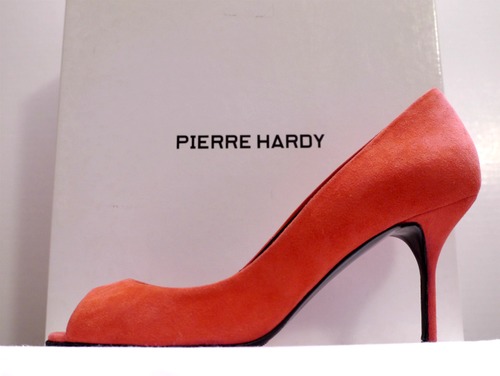 展示品6万★PIERRE HARDY ピエールアルディ スエード素材 オープントゥ ヒール パンプス 37.5★ コーデのポイントにピッタリの綺麗な発色♪