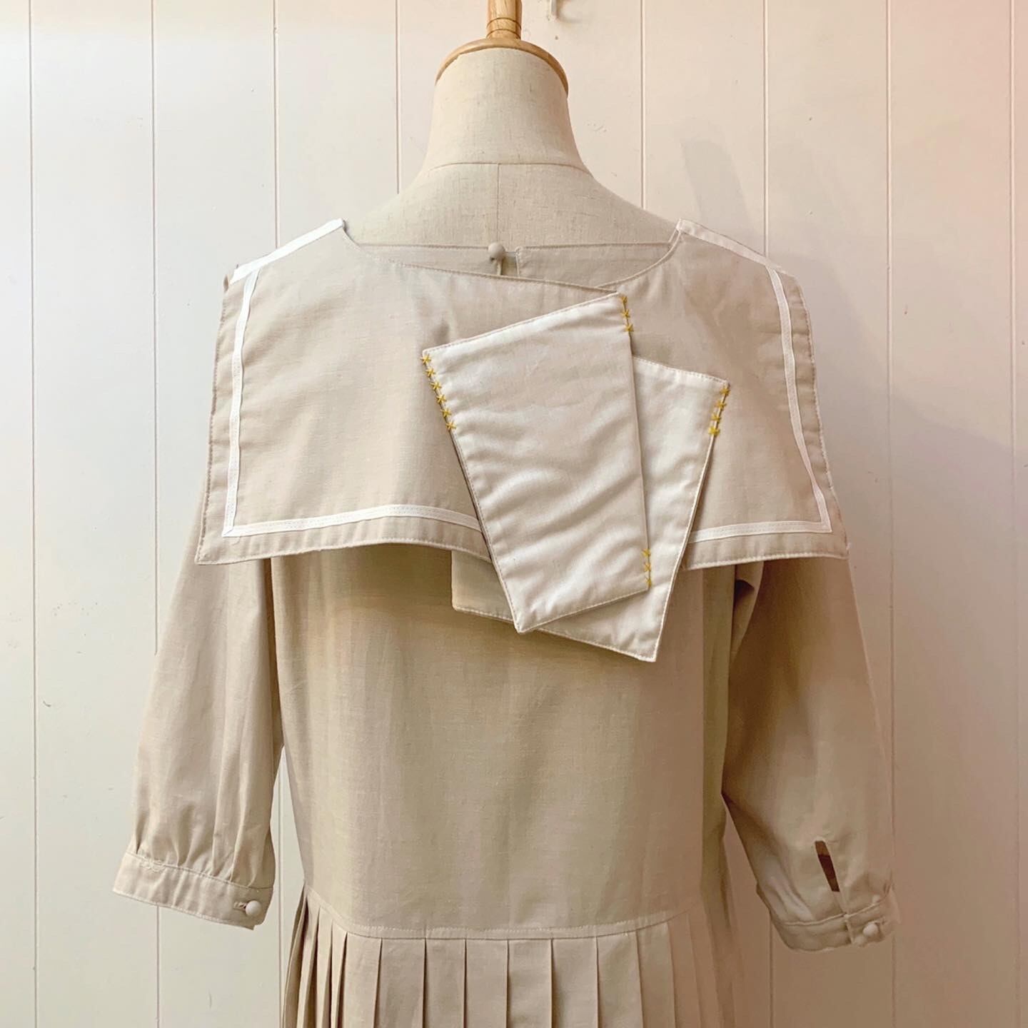 original / brand new sailor one-piece / beige