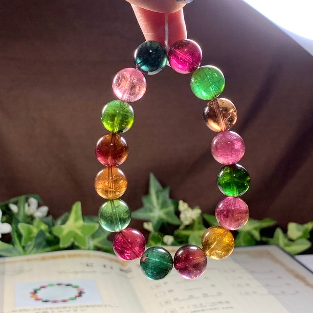 ー鑑別書付属ー透明度高く発色美しい大玉トルマリン・ブレスレット