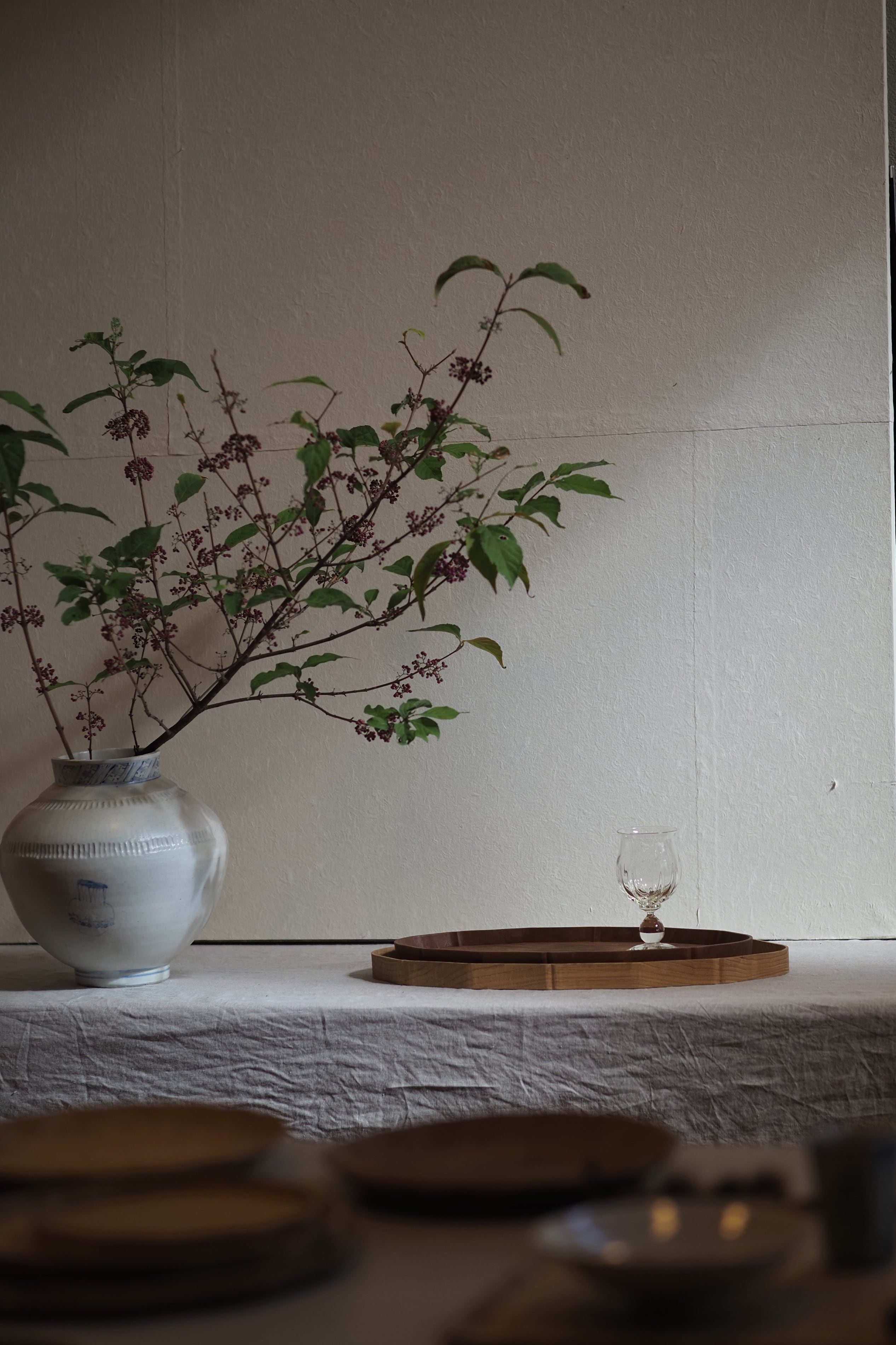 加藤良行 18.輪花オーバル盆大 | 陶屋なづな