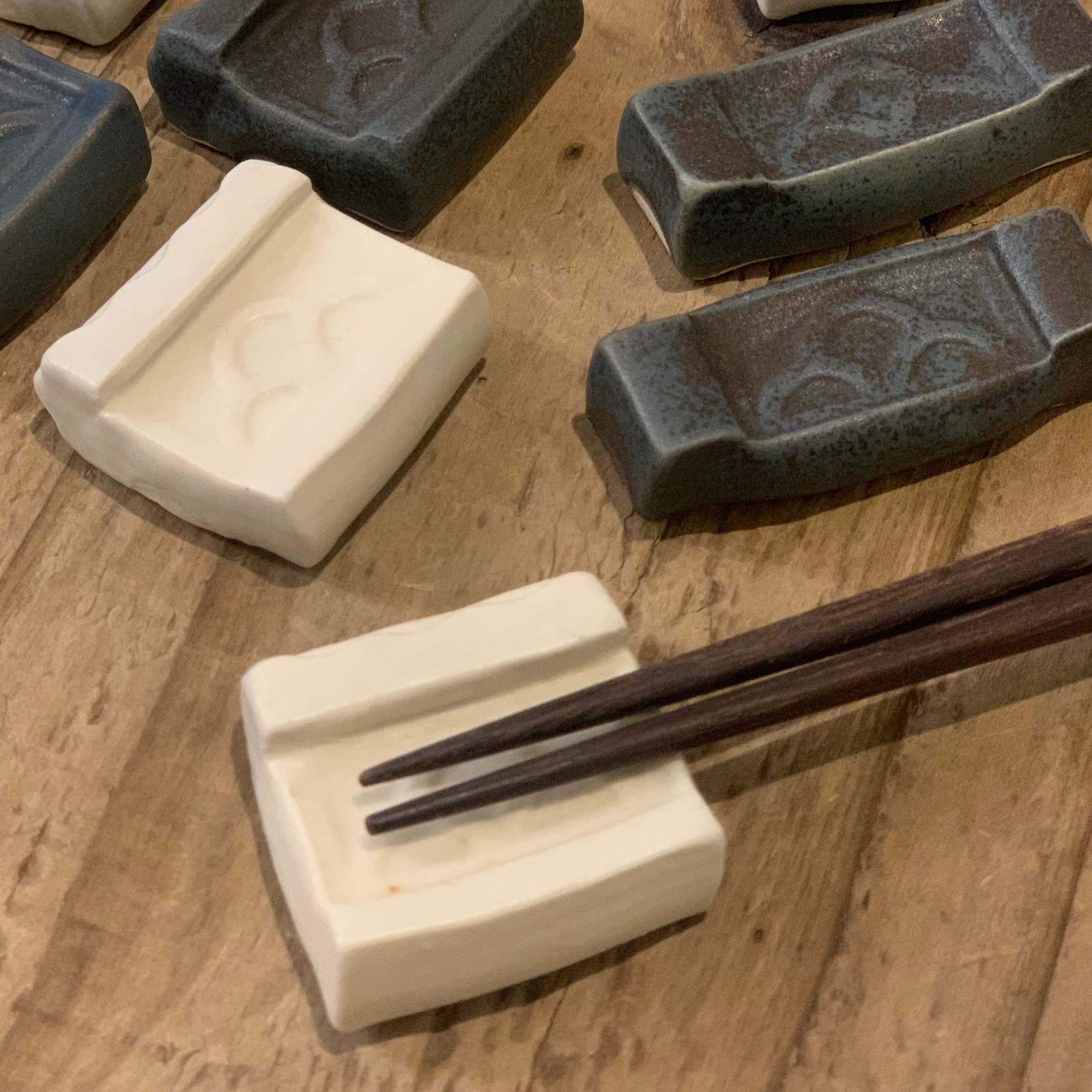 高江州陶磁器 箸置き 花ブロック | マグとグラスとうつわのお店Nomu Dogu
