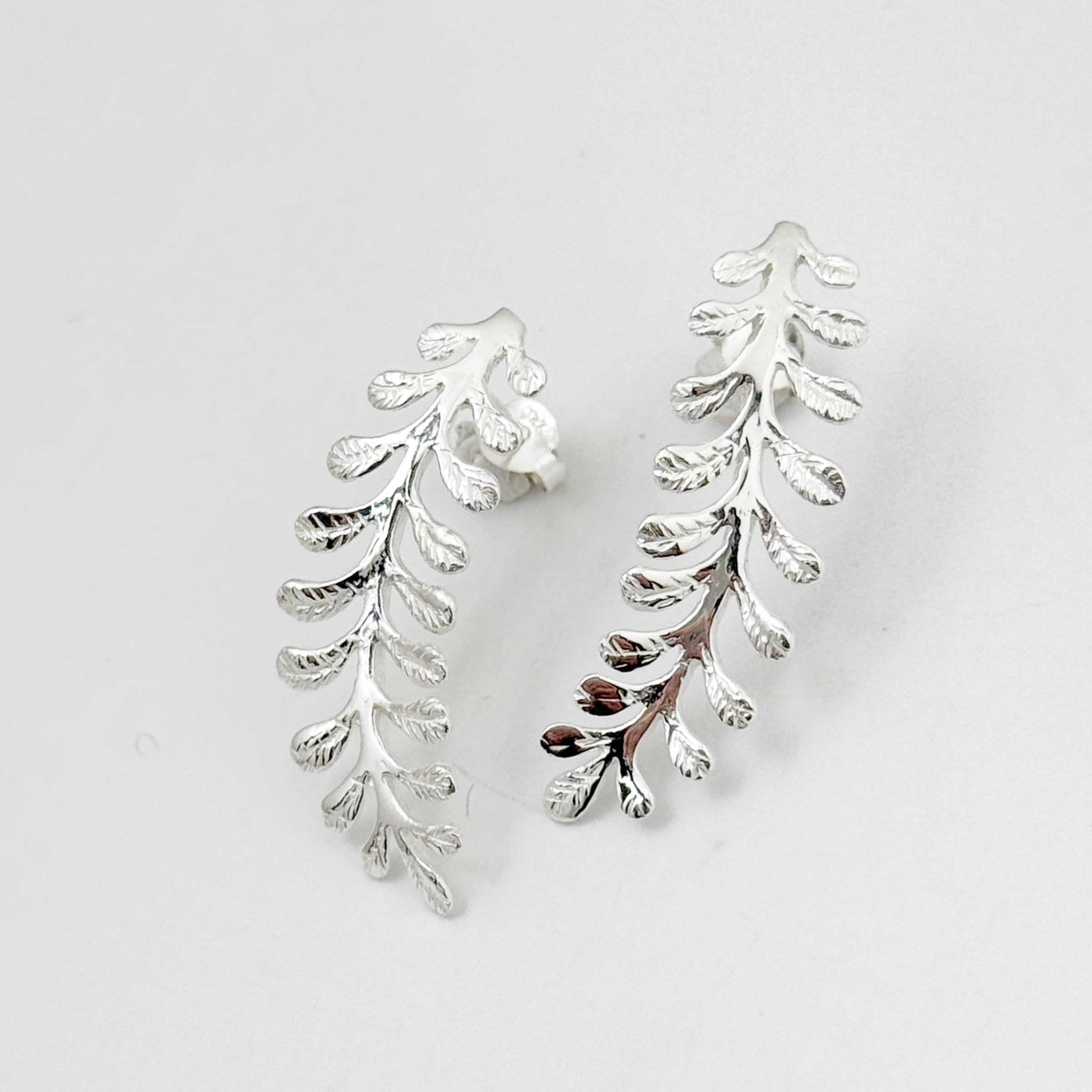 ロング リーフ スタッド ピアス