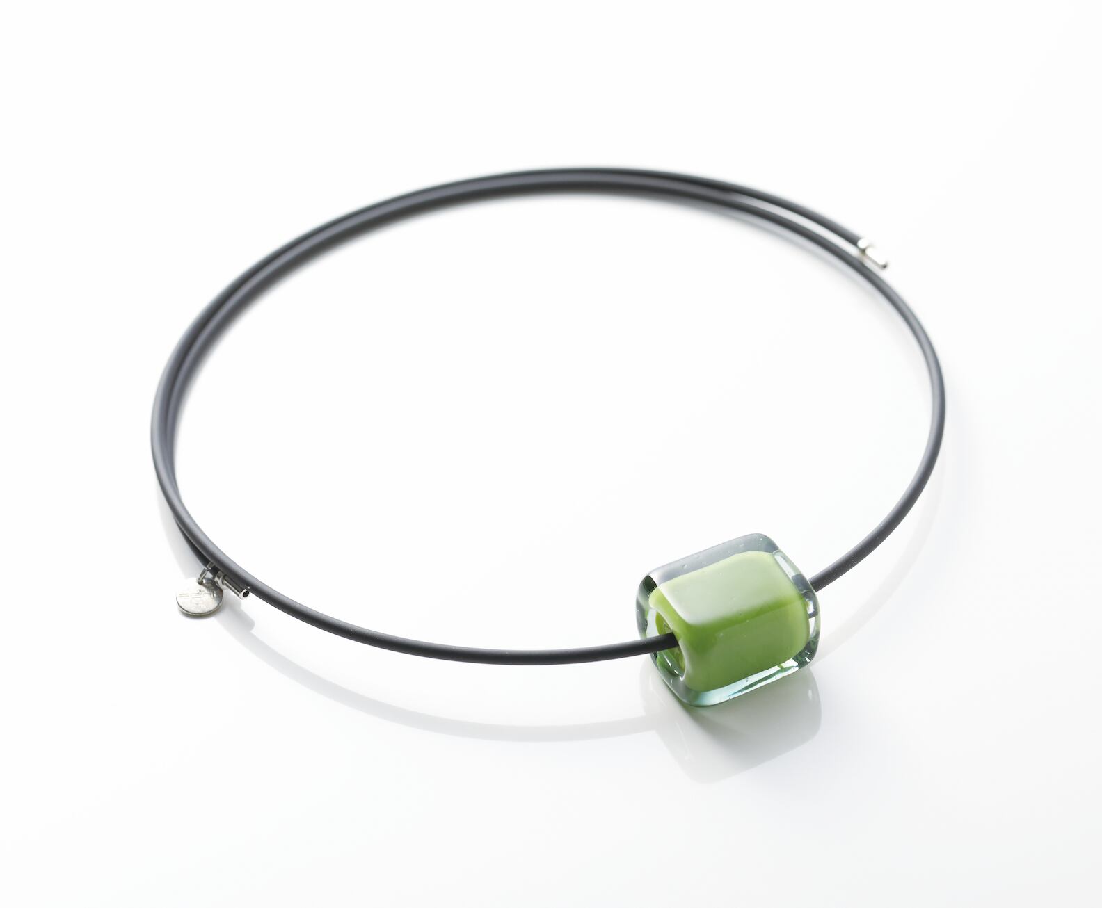 【Le Spezie (スペツィエ )】 チョーカーネックレス (オリーブグリーン)