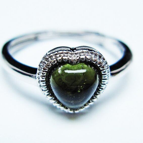 モルダバイト リング モルダウ石 指輪 ハート フリーサイズ 13号 一点物 メール便可 [M便 1/20] 199-617