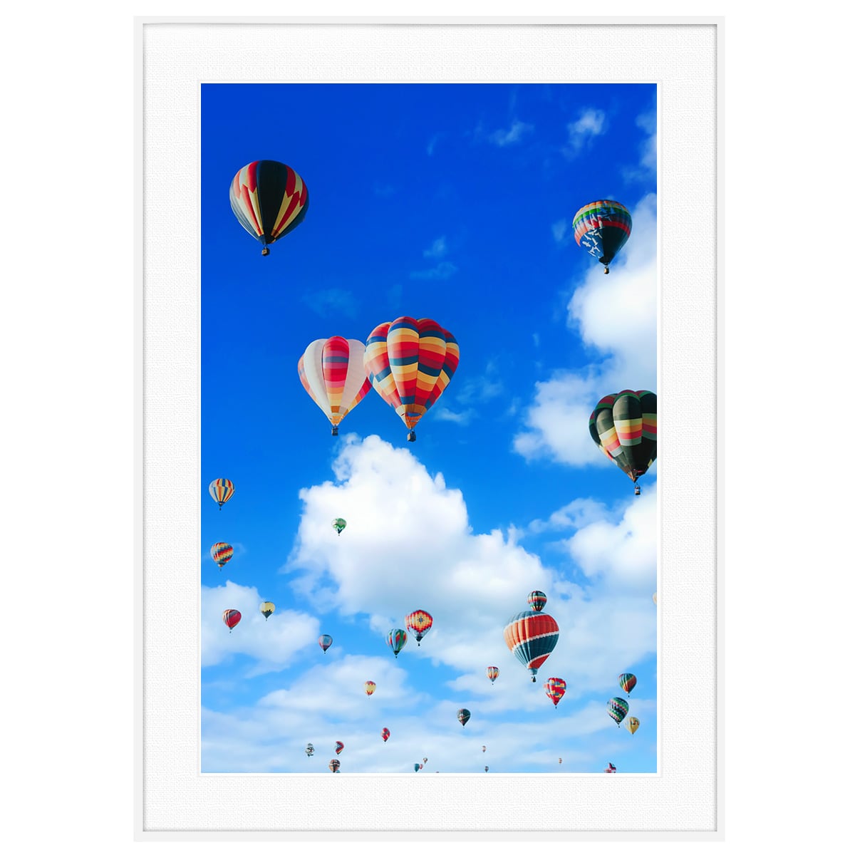 雲写真 青空と気球 アメリカ合衆国 アルバカーキ・インターナショナル・バルーン・フェスタ インテリアアートポスター額装 AS0389