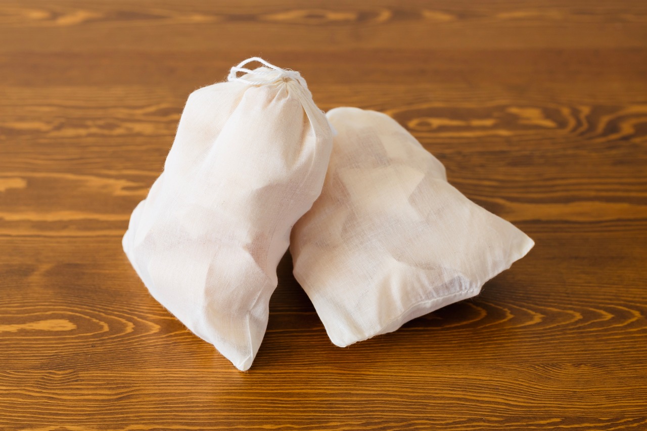 ヒバ100%のパック(芳香・入浴・除湿）