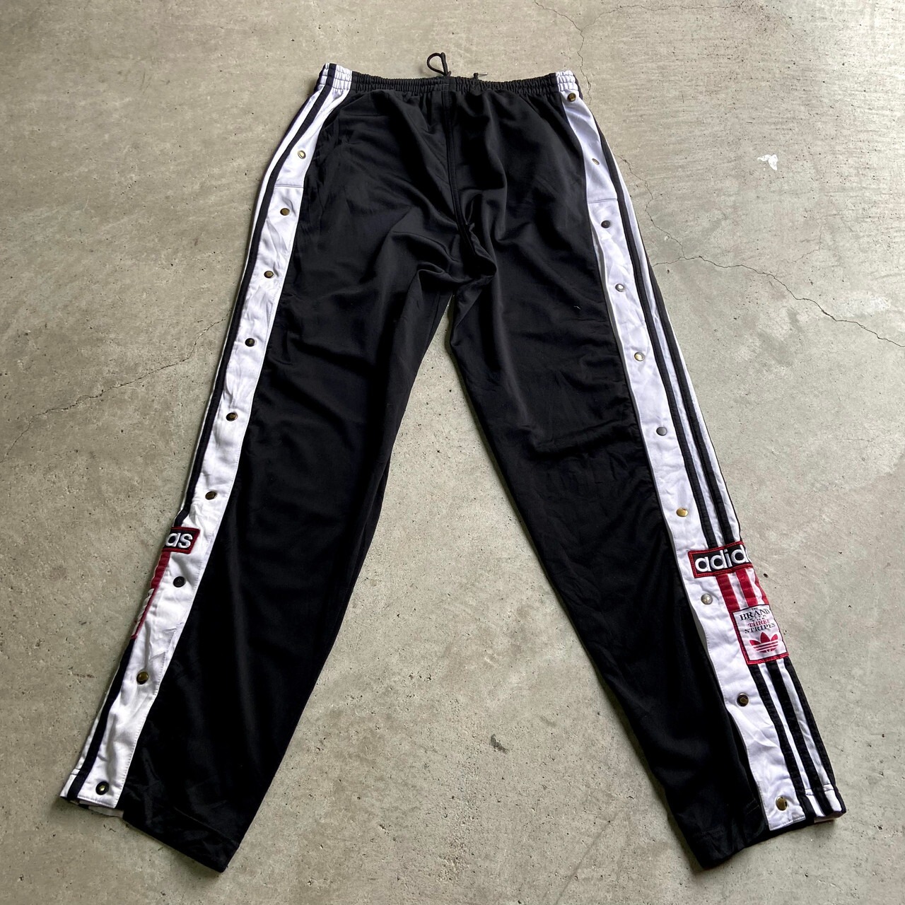 8e623aa6f3a3ee717fc3204fbe817d  