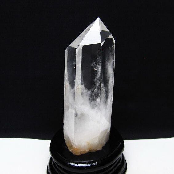 水晶 六角柱 水晶 ポイント 原石 置物 台座付属 一点物 152-4639