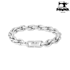Pattern-Embossed Bracelet(FD401)