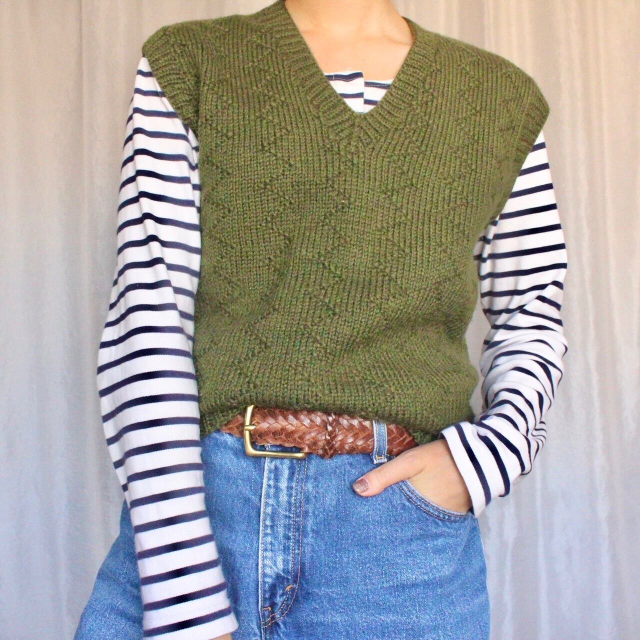 グリーンニットベスト【687】