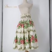 フラダンス 衣装 パウスカート ホワイト系 RHQuilt ハイビスカス柄 モンステラ柄 ハワイアンプリント アロハ フラ ダンス 白 緑 赤 シングル スカート フレア 華やか 鮮やか かわいい おしゃれ レッスン 練習 リゾート カジュアル