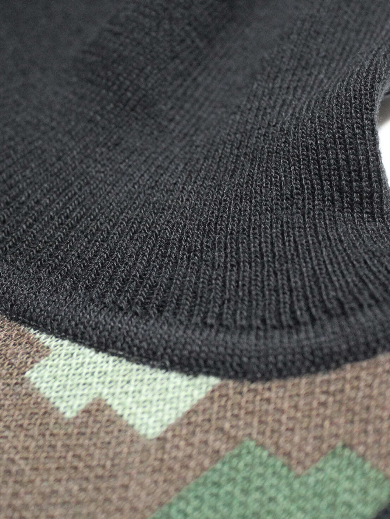 UNEEK BASEMNT - Discover independent style.