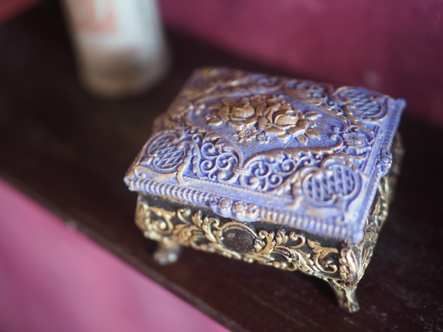 antique jewelry box 4