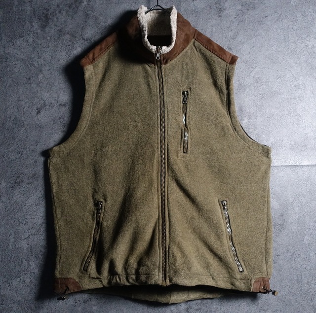 “ORVIS” Green peach skin switching design fleece vest