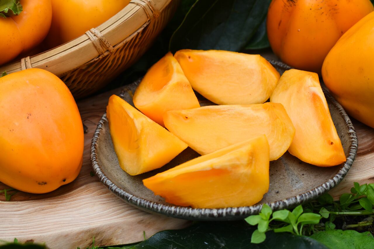 送料半額】ザ・広島ブランド祇園坊あおし柿（渋抜き）12個 | あき