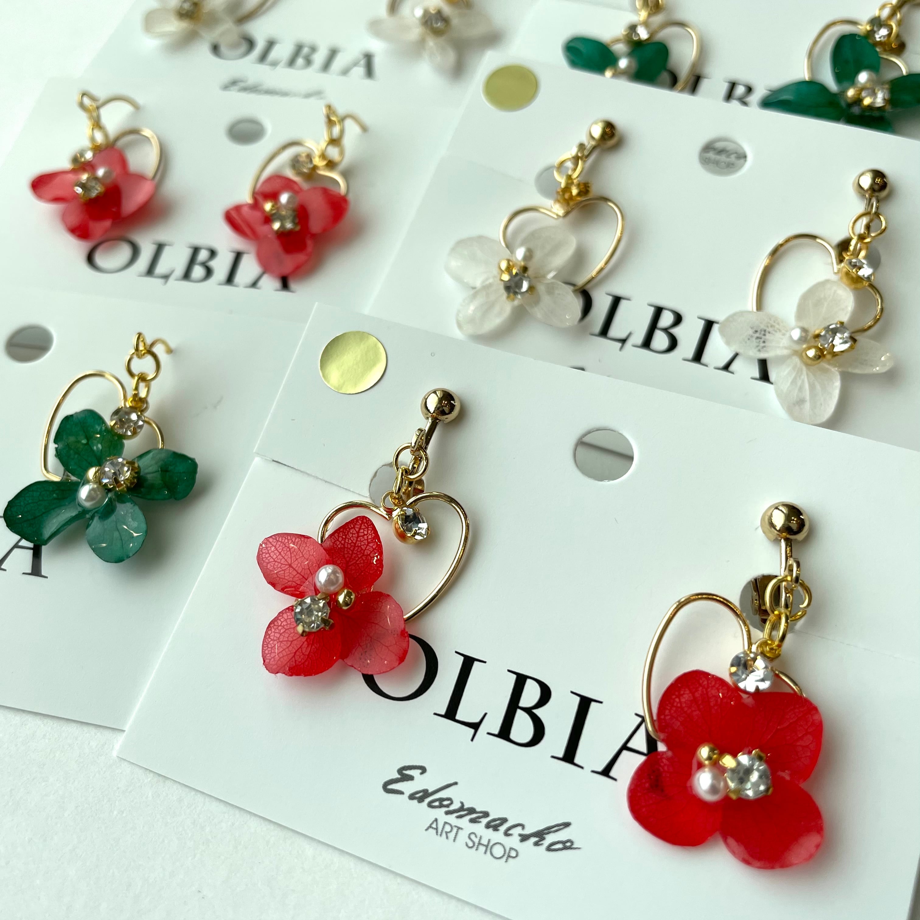 Olbia 小さな可愛いハートチャームと紫陽花 イヤリング ピアス Yw9 エドマッチョ Art Shop