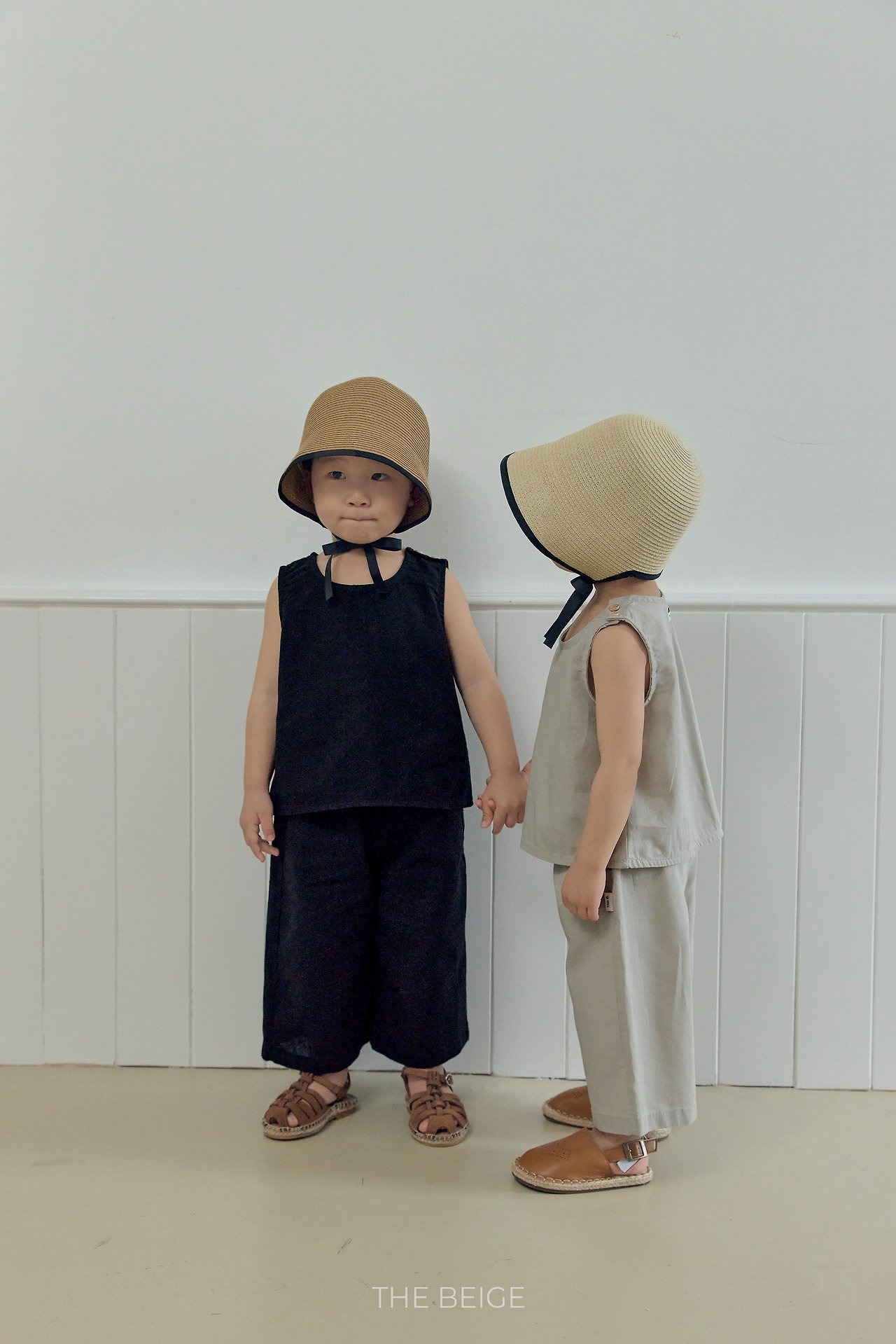 [THE BEIGE] Linen Long Sleeveless / [더베이지] 린넨롱나시