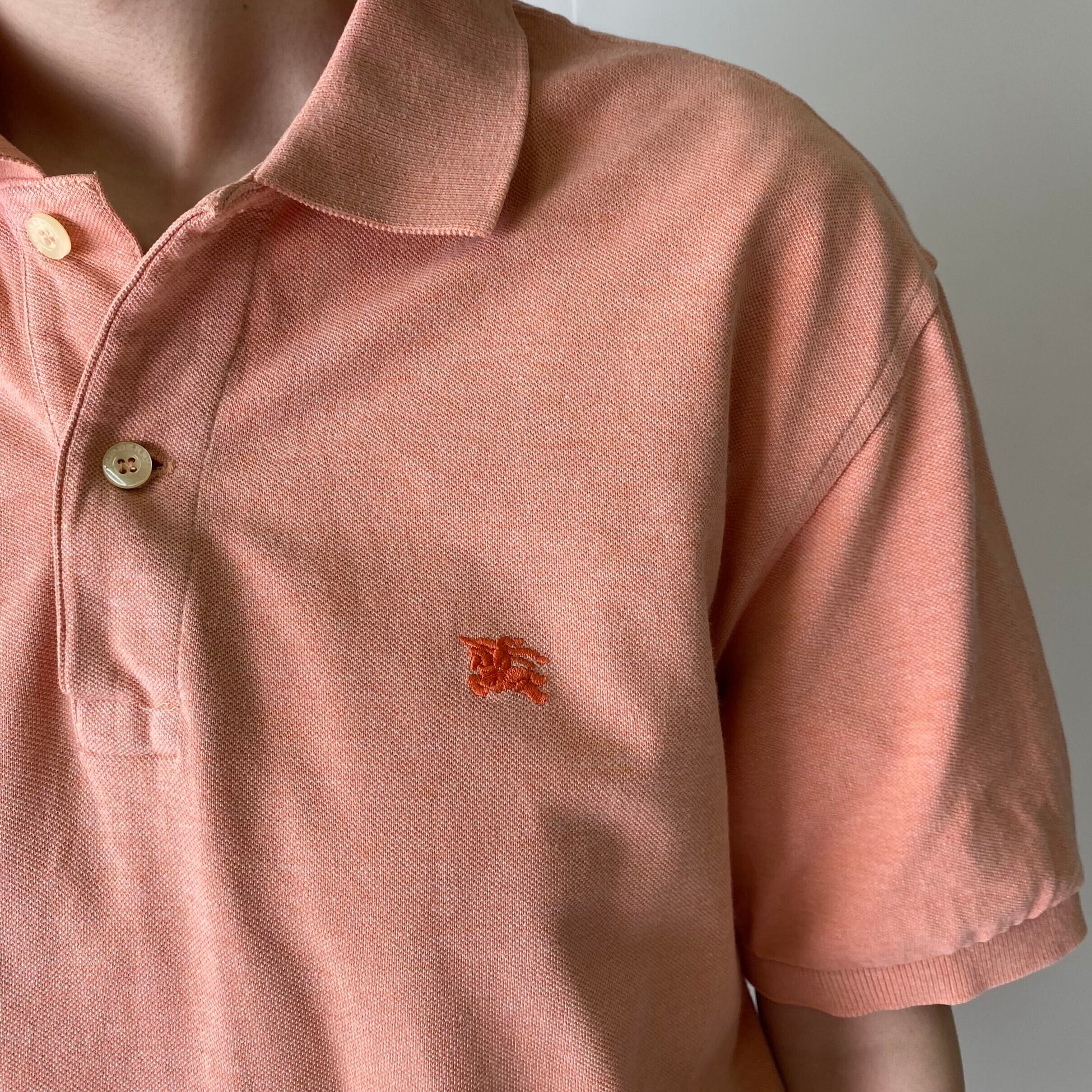 【イブサンローラン】イタリア製　刺繍ロゴワンポイントMサーモンピンクポロシャツ