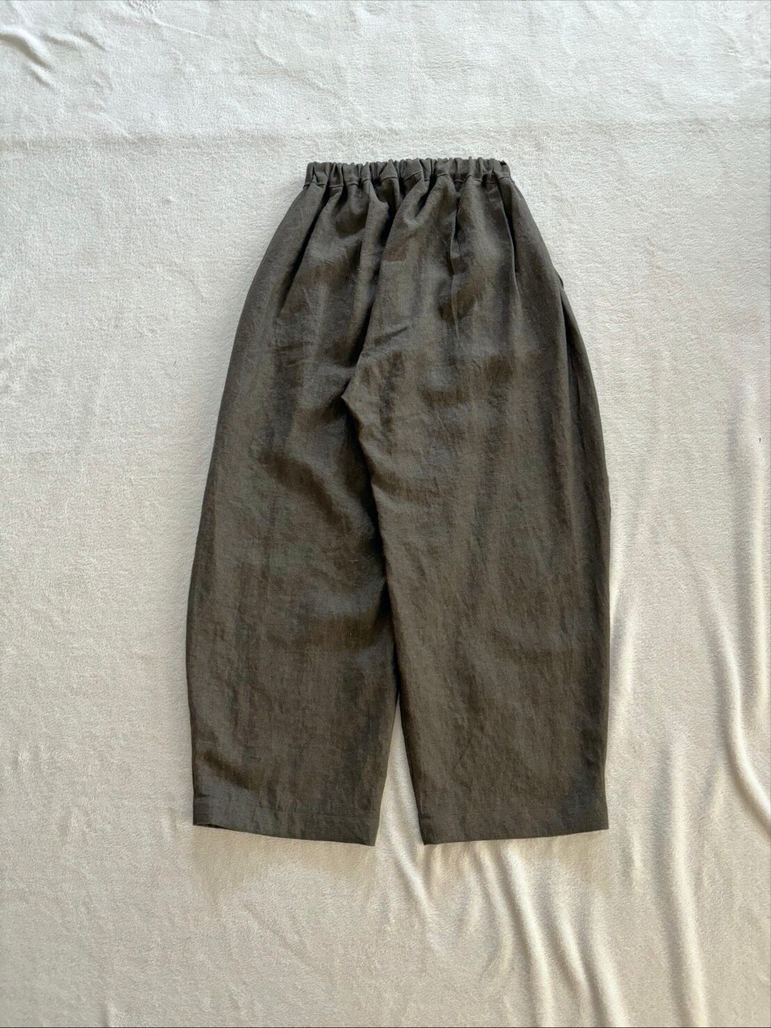 アンティーク風リネンのエッグパンツ 【Khaki】 | tohdesignworks.