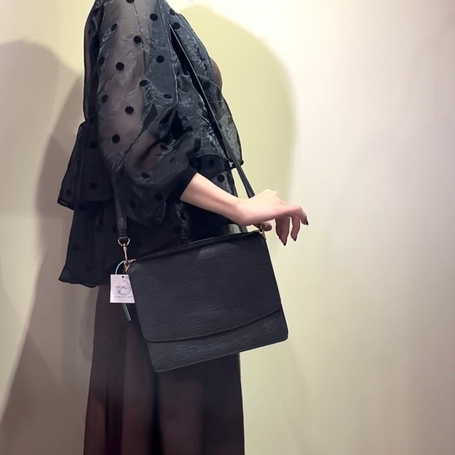 1629【Louis Vuitton 】LOUIS VUITTON エピ 斜めがけショルダーバッグ