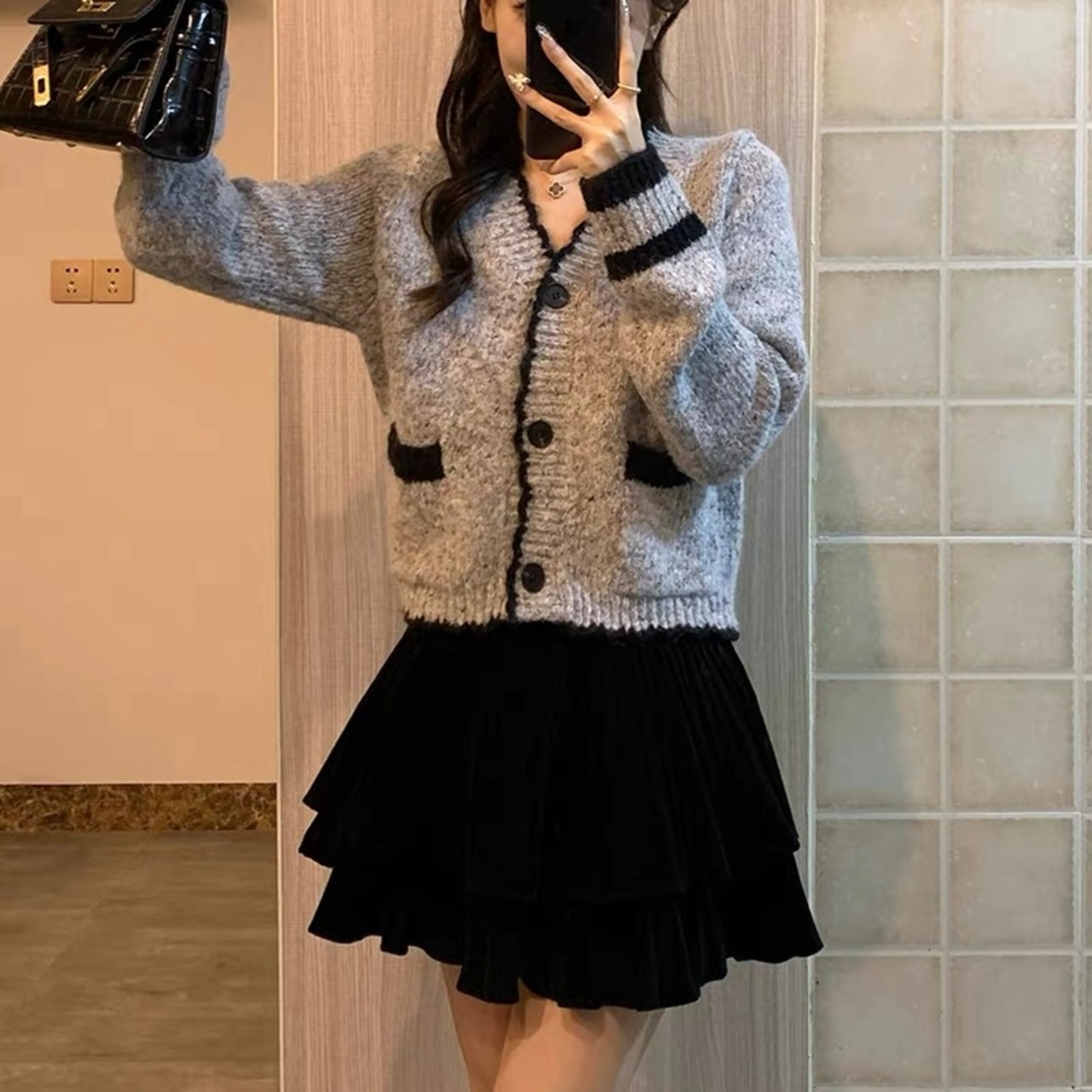 V-Neck Contrast Trim Floral Knit Cardigan