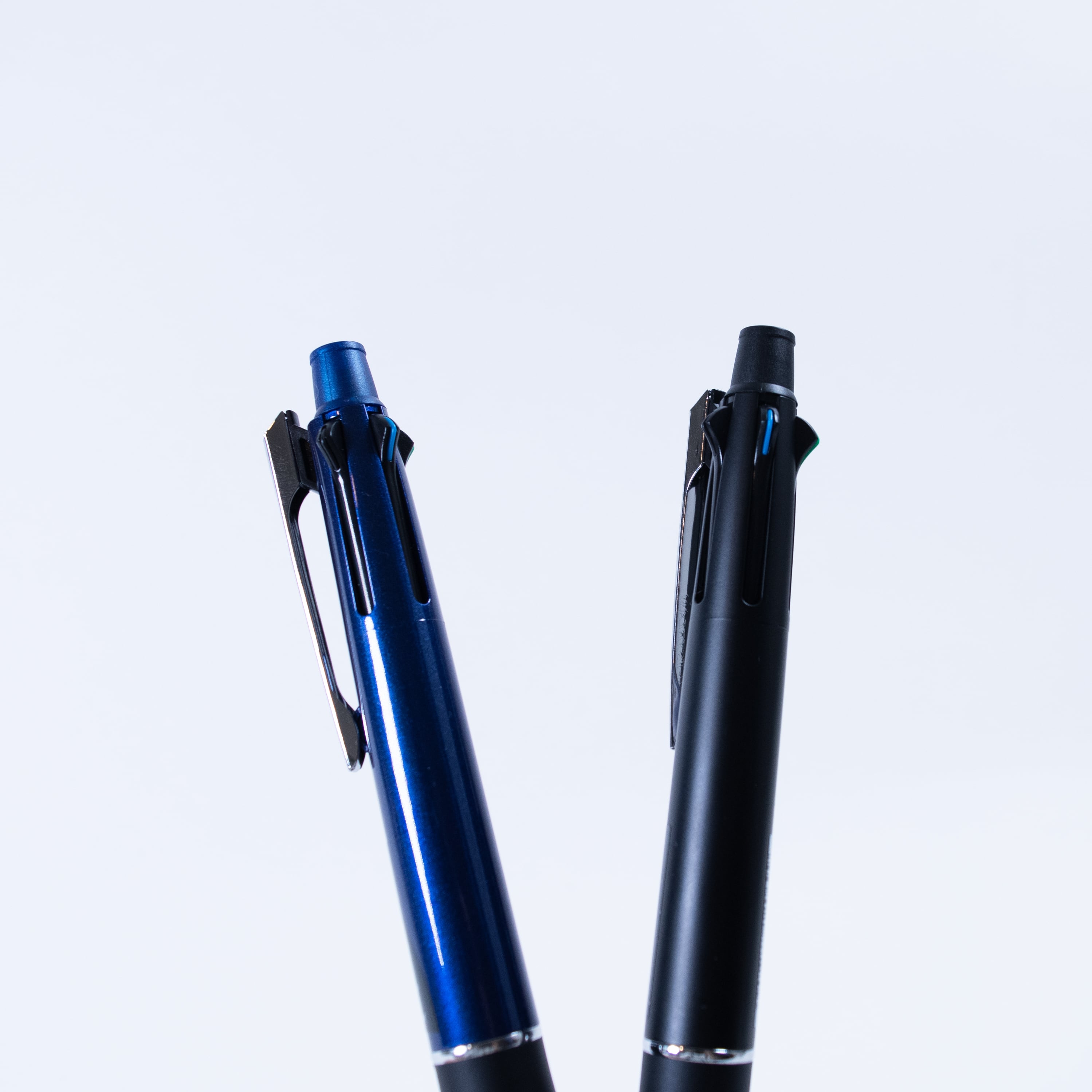 N637 / カスタムボールペン 黒猫ビーズ リボン 天然石 オブシディアン N637 / カスタムボールペン 黒猫ビーズ リボン 天然石 オブシディアン