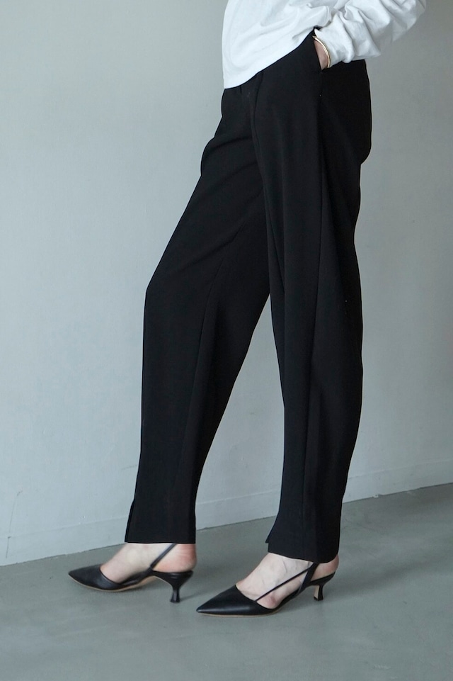 CLANE クラネ　SLIT HEM BALLOON PANTS