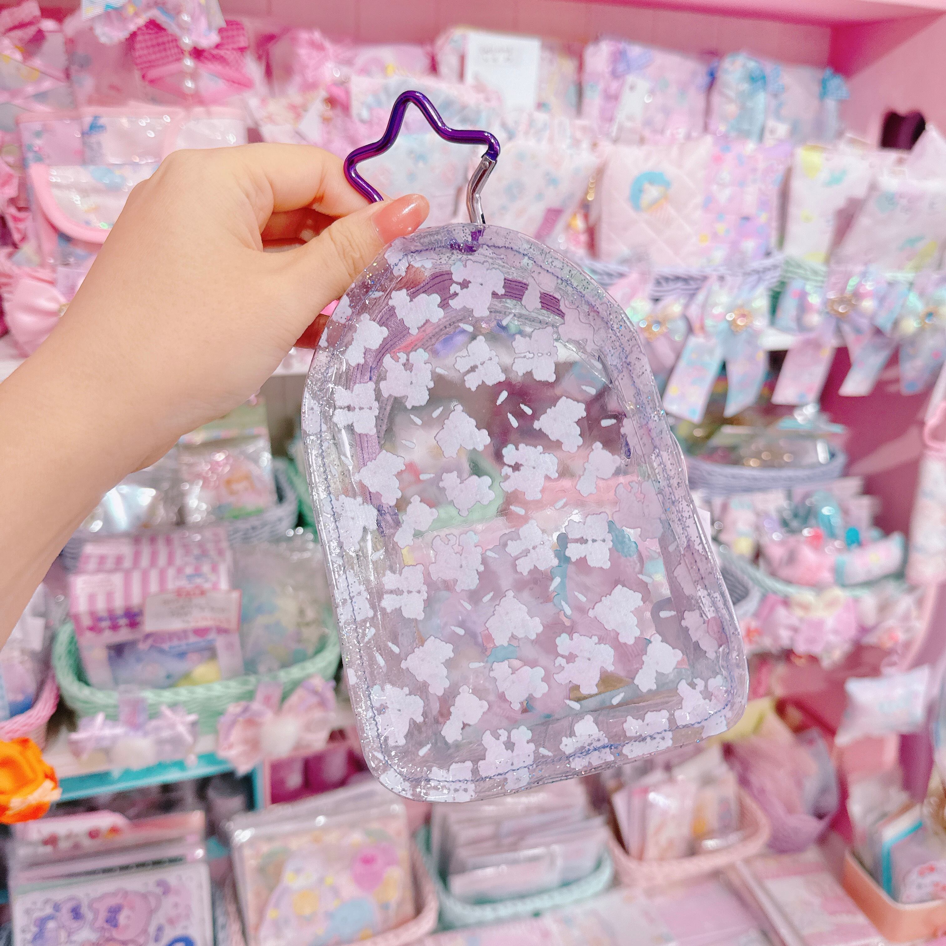 【A2】119-5カラビナ付きお家ポーチ（ぬいぐるみポーチ）