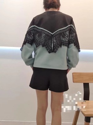 フロントレーストップス