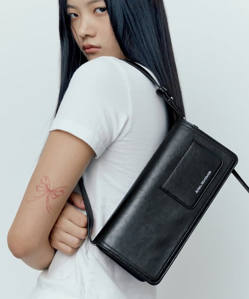 ★AMES-WORLDWIDE★ RECTANGLE FLAP BAG BLACK★正規品/直送料込 AMES-WORLDWIDE] RECTANGLE FLAP BAG BLACK | もごつ