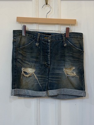 AlexanderWang/ Vintage damage short denim . (O)