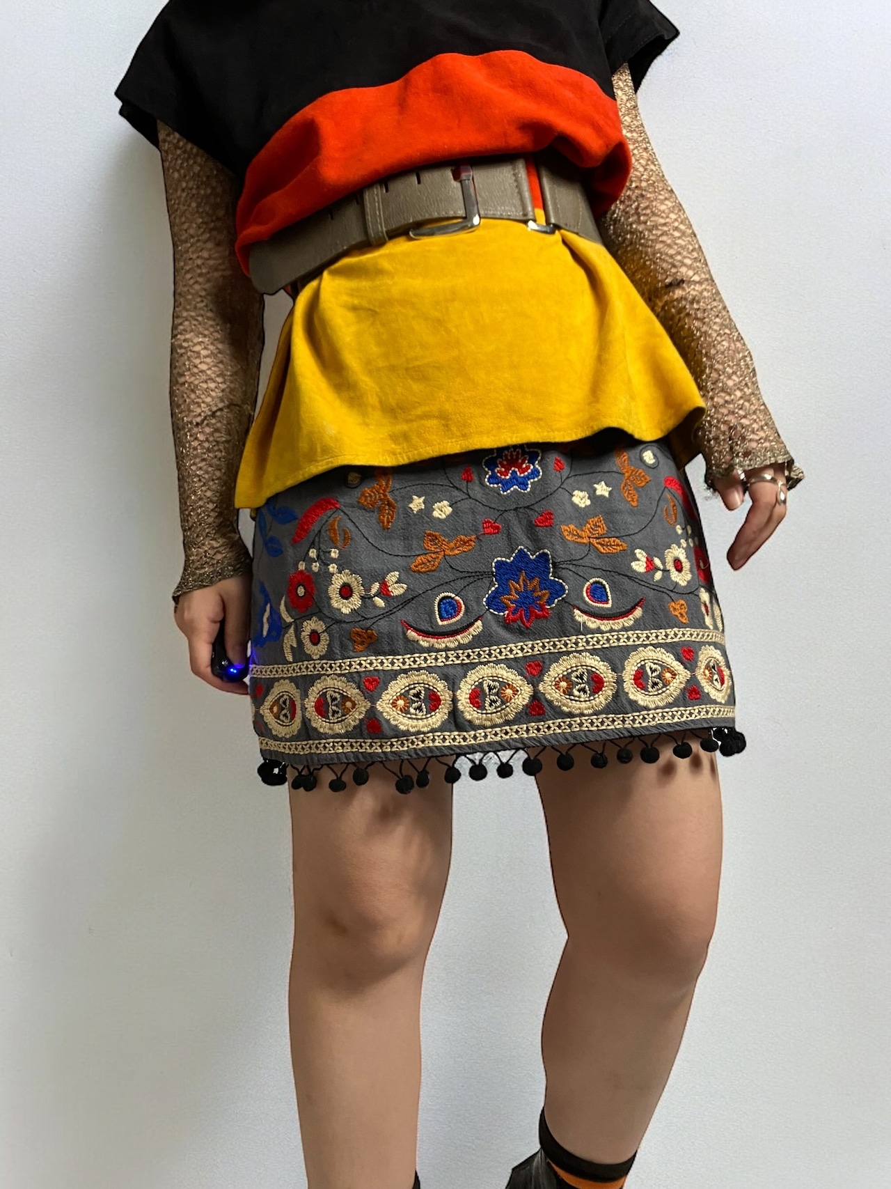 Embroidery mini skirt