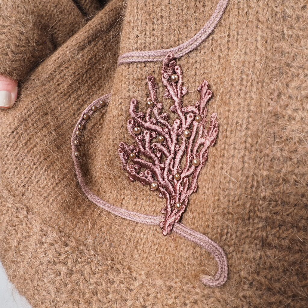 Plants × Perl Embbossed Design Light brown wool knit cardigan