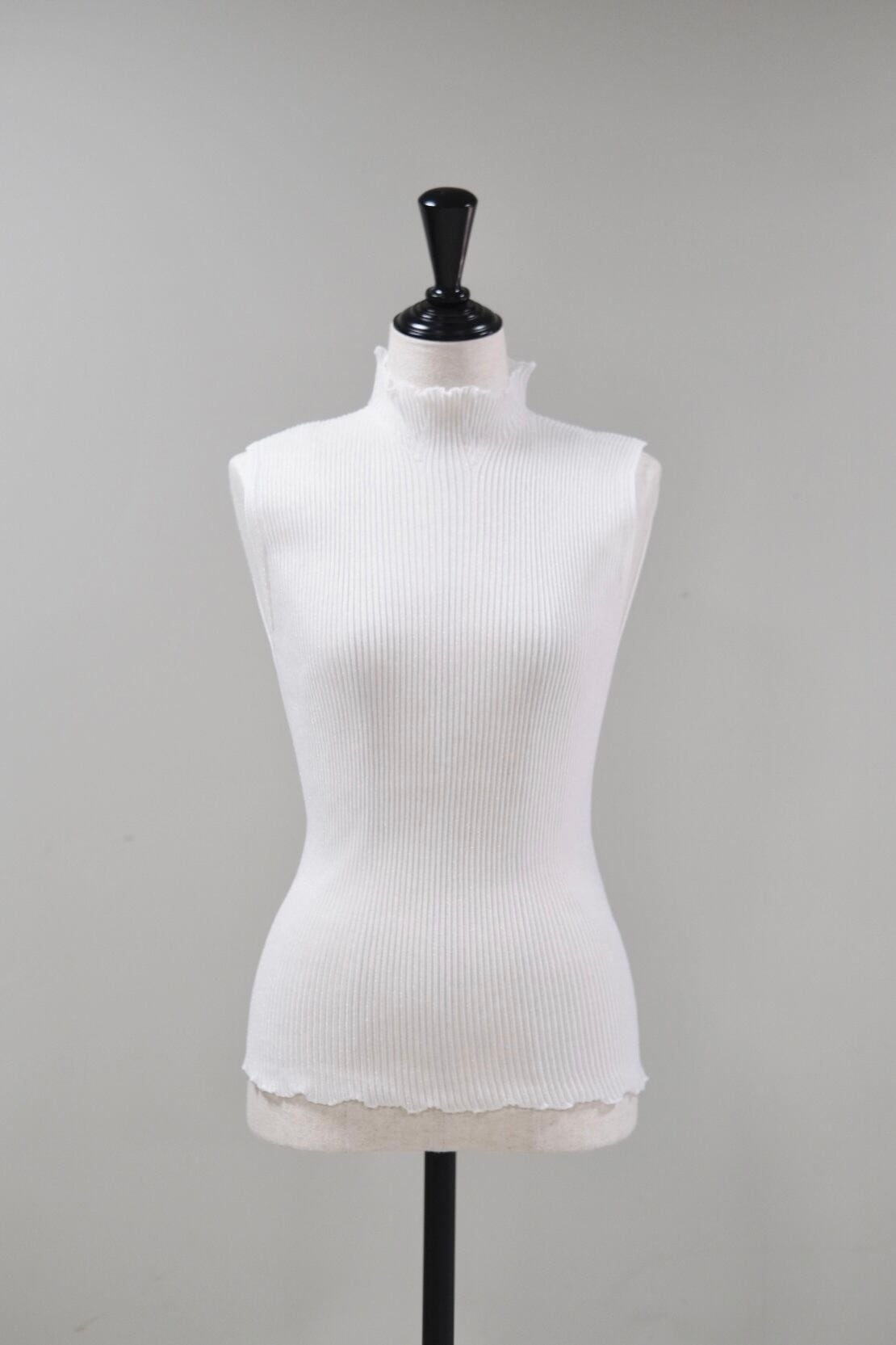CFCL】HYPHA LUCENT GLITTER SLEEVELESS TOP -WHITE OPAL- | loop