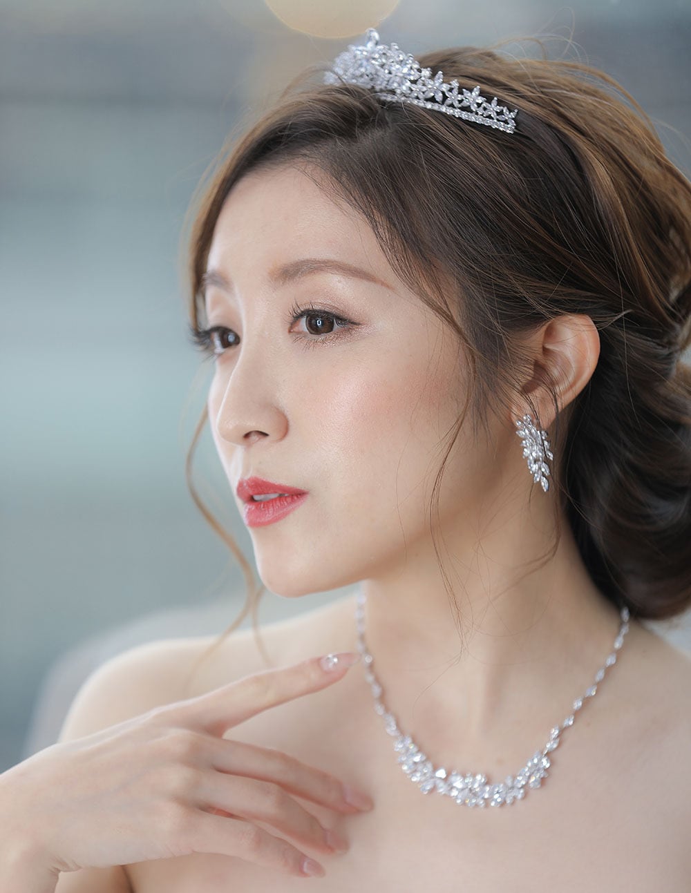 ティアラページ Amazon.co.jp: Amscan ペーパーティアラ「フラッター」8個入り