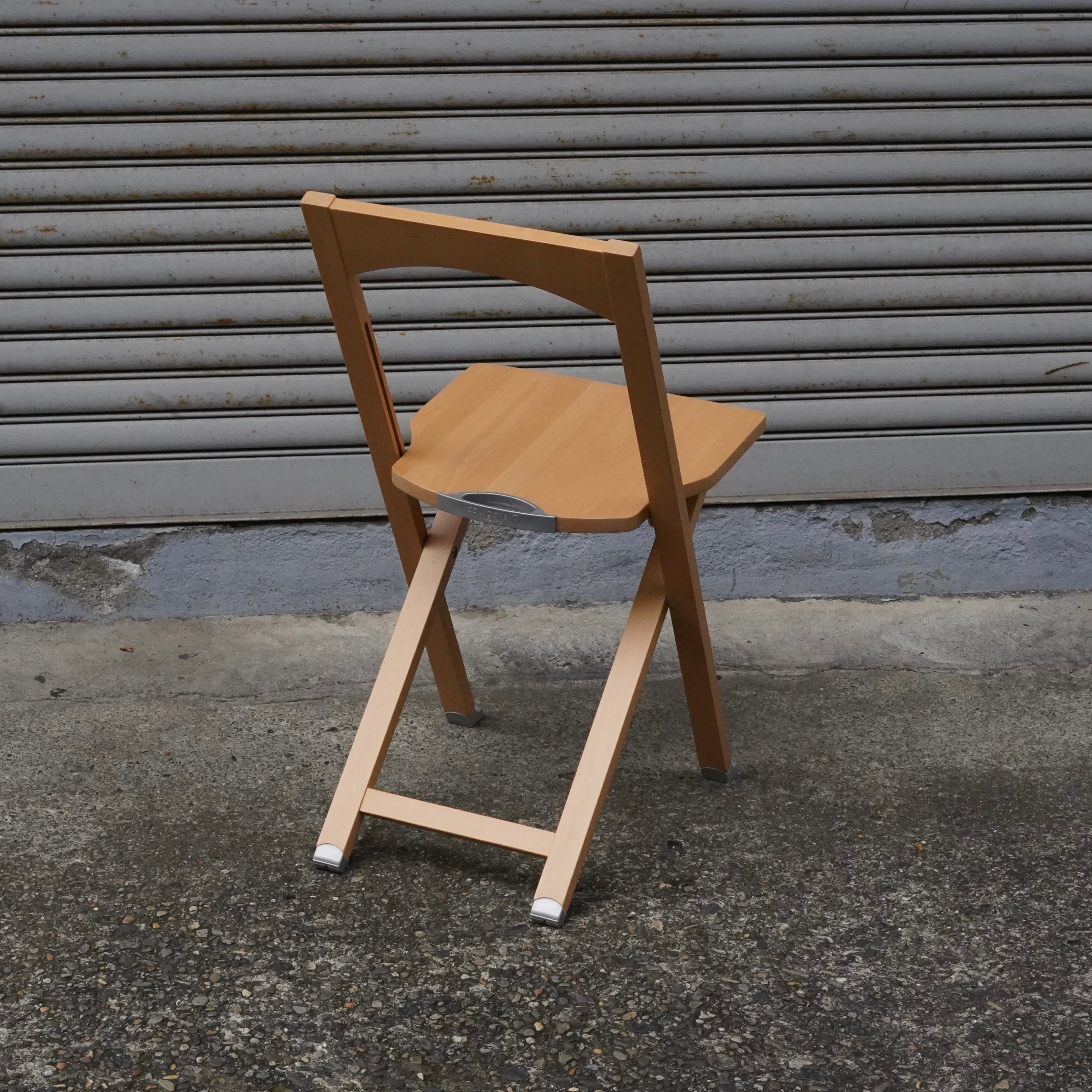 Calligaris OLIVIA 伸長式チェア | トリノス-torinoth- | 新宿区神楽坂