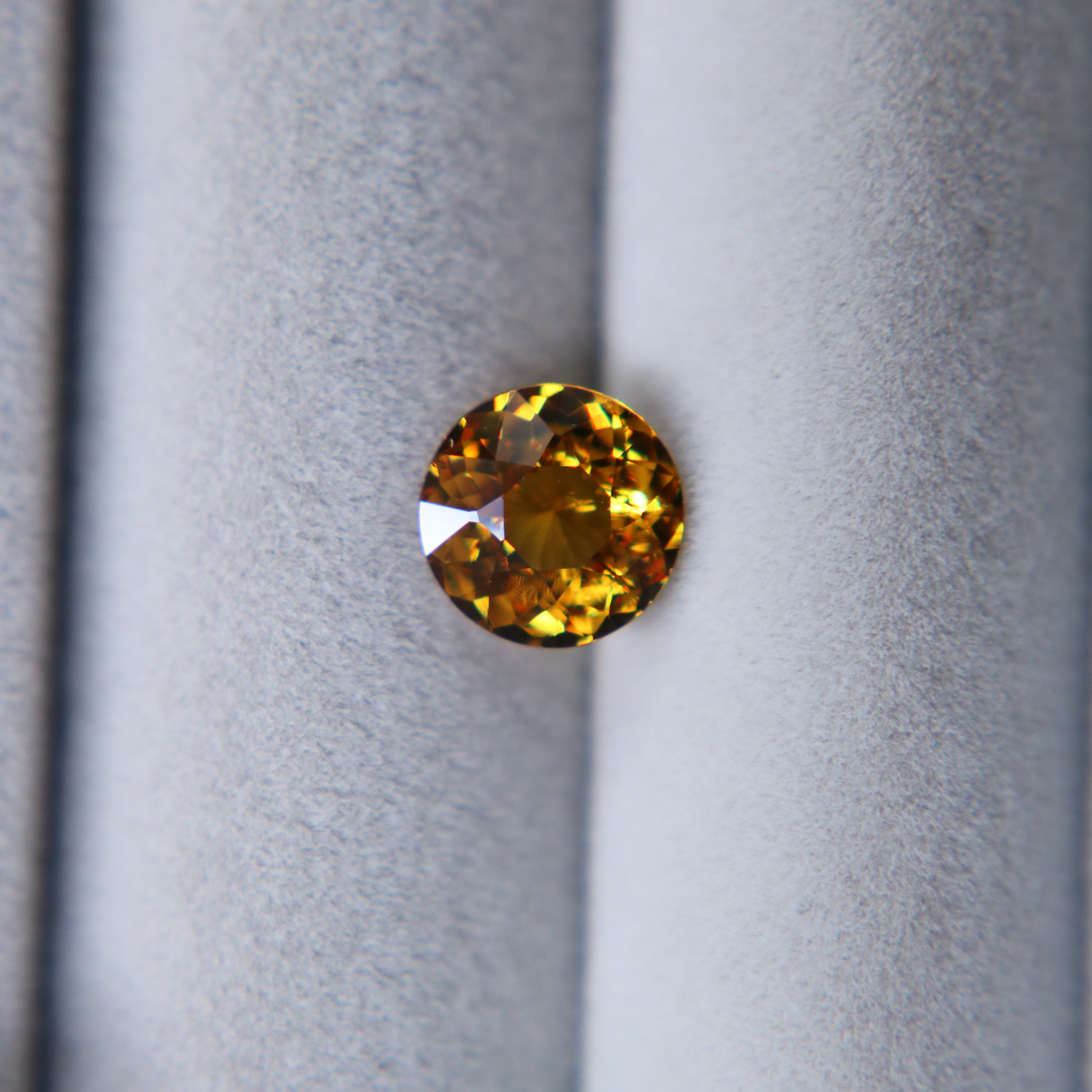 天然グロッシュラーガーネット 1.44ct【P34】 | GemQuality