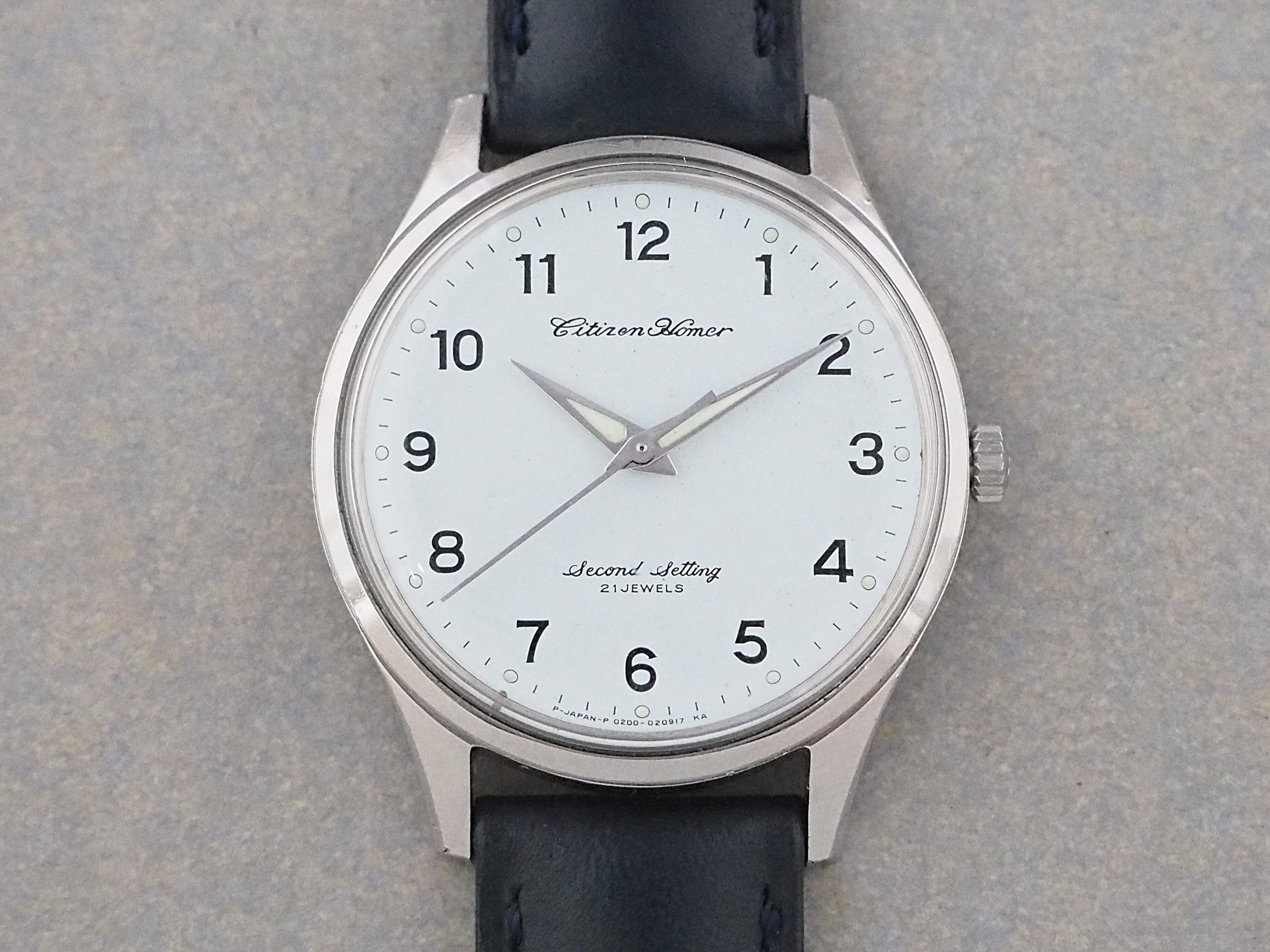 Vintage watch | L o'clock