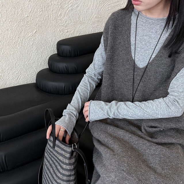 v-neck sleeveless knit dress J00136