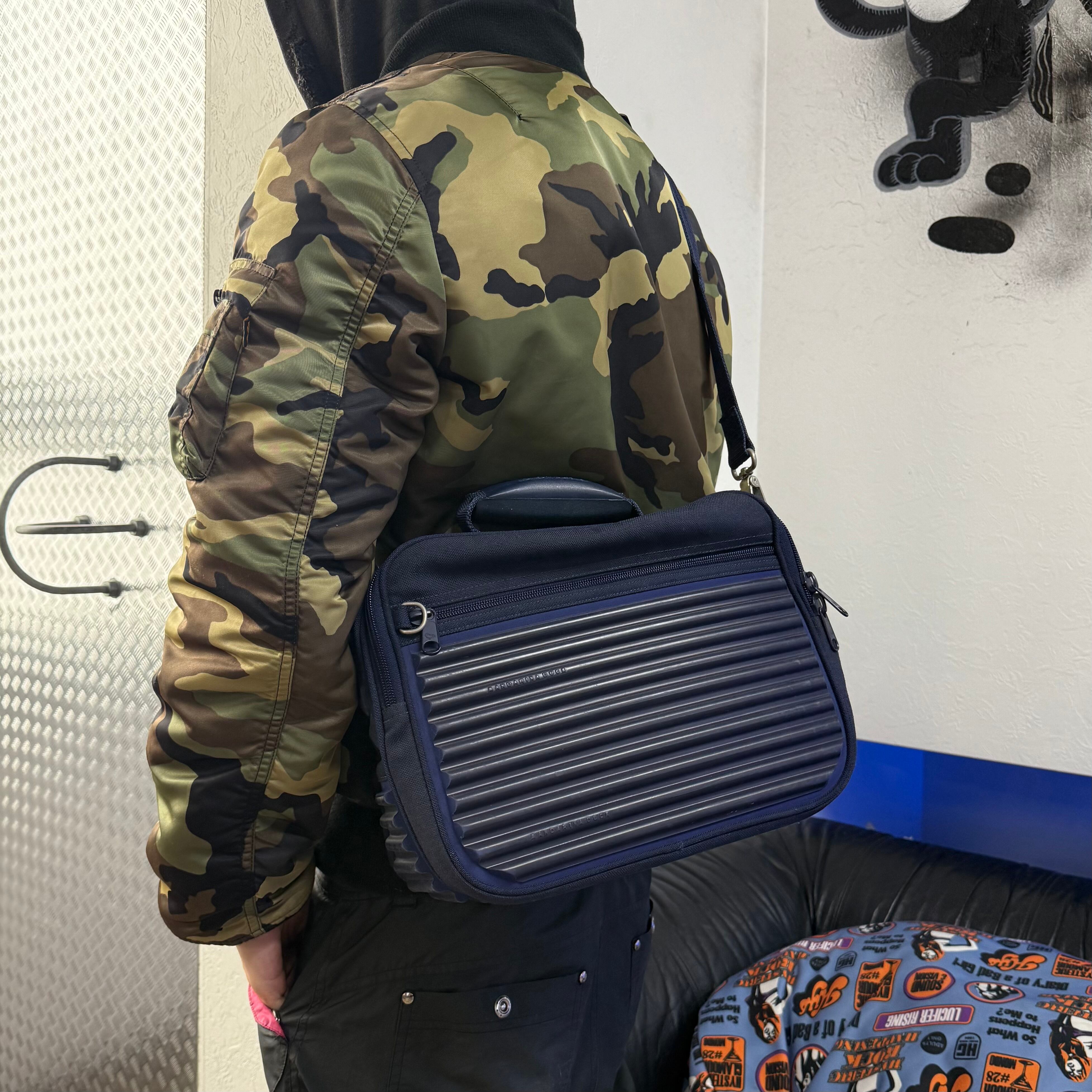 Y2K希少MANDARINA DUCK TANKタンク旅行出張バッグ加水分解無し 00s MANDARINA DUCK TANK 2WAY SHOULDER / HAND BAG | GALAXIES