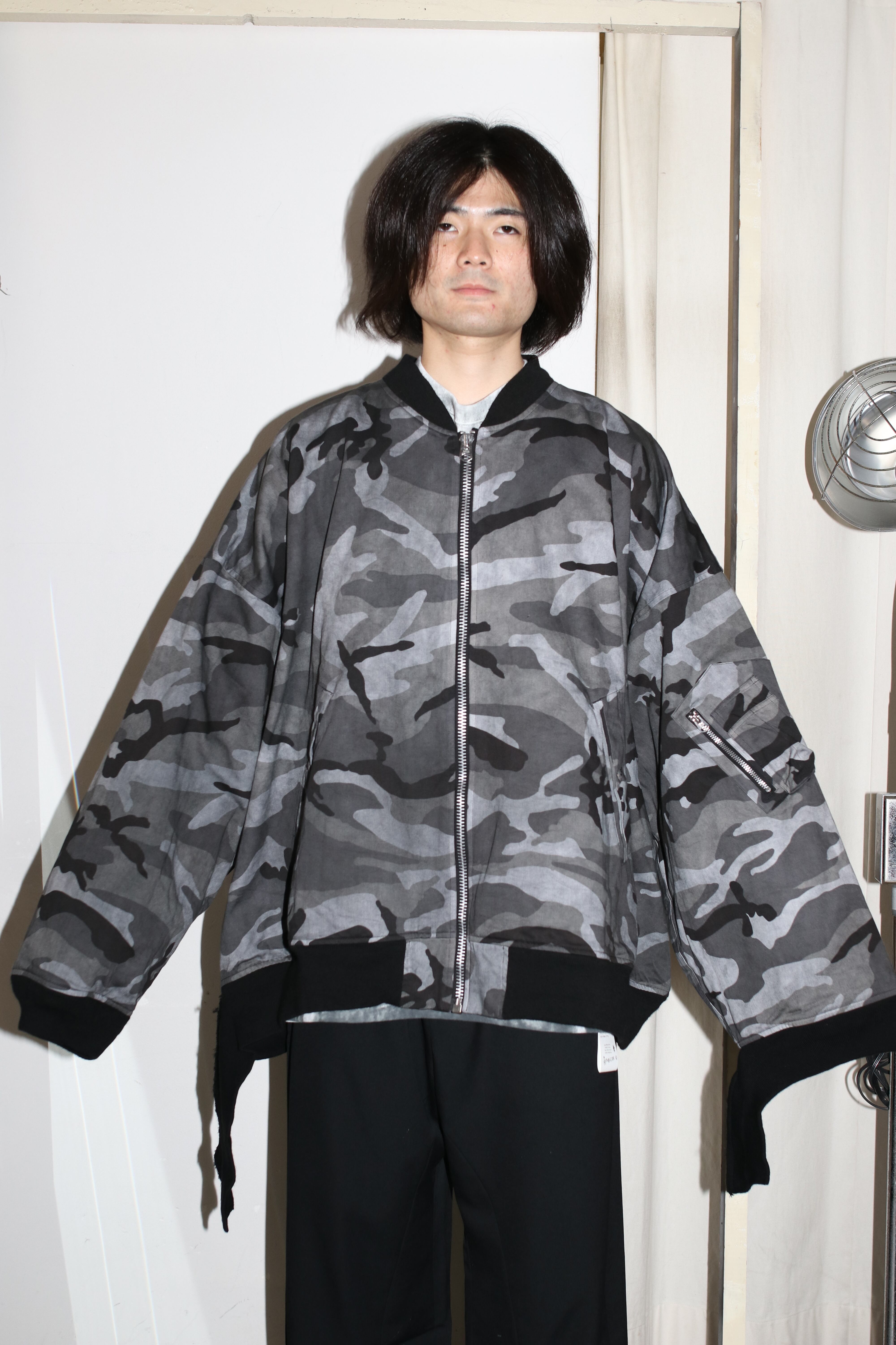 激レア LES SIX Blessed bomber/camo dyed 24AW】LES SIX blessed bomber (snowcamo dyed) tjugo-fem-7-jkt-blsd