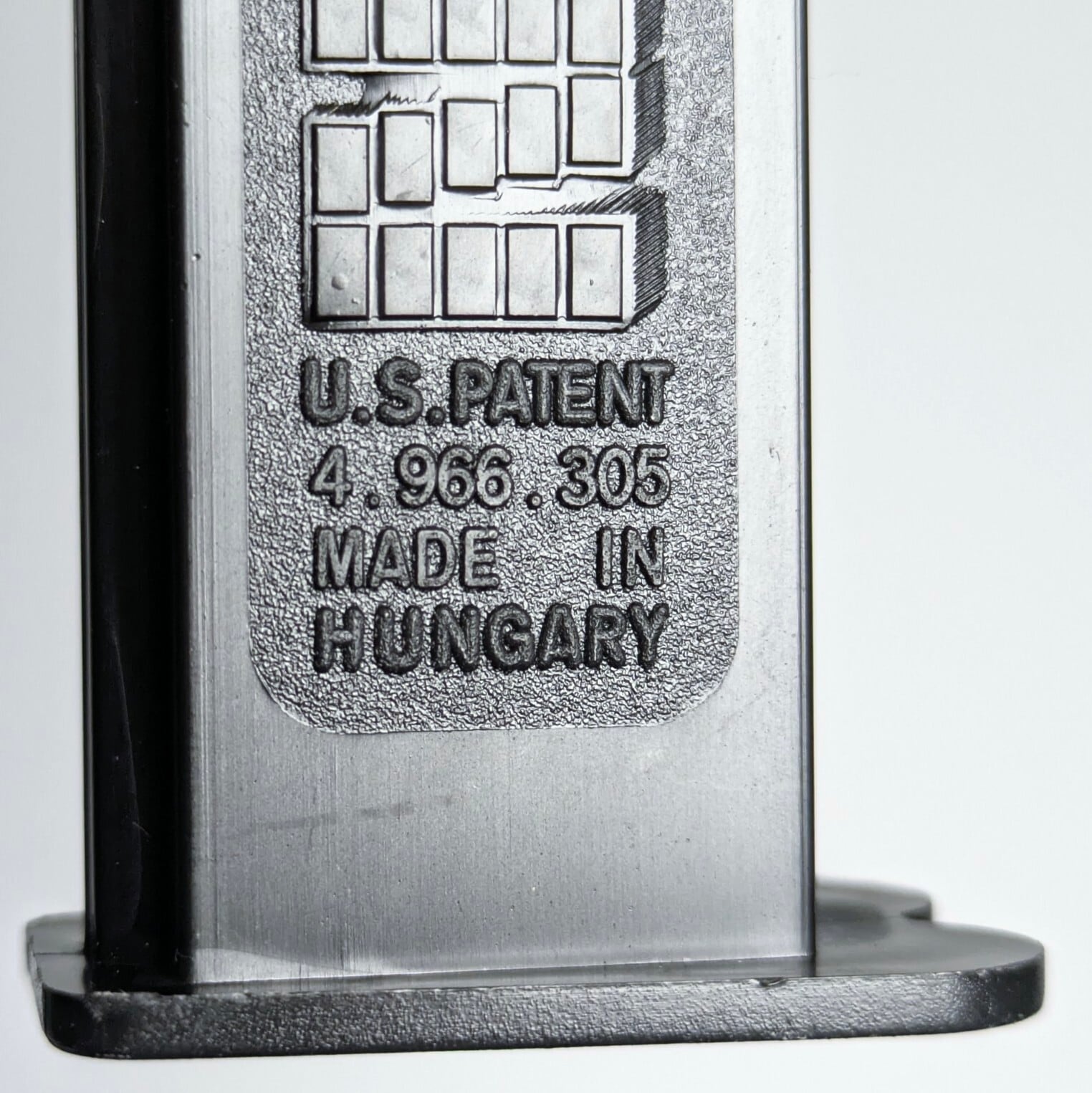 ☆ VINTAGE1998 ☆【 Looney Tunes ( ルーニー・テューンズ )  】『 ダフィー・ダック おやすみGREEN 』PEZ / ペッツ CANDY&DISPENSER / ヨーロッパPEZ（ハンガリー） 〚アメリカン雑貨 アメトイ〛